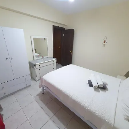 Papi's Free Parking 1 - 2 Bedroom Apartament Aleksandropolis